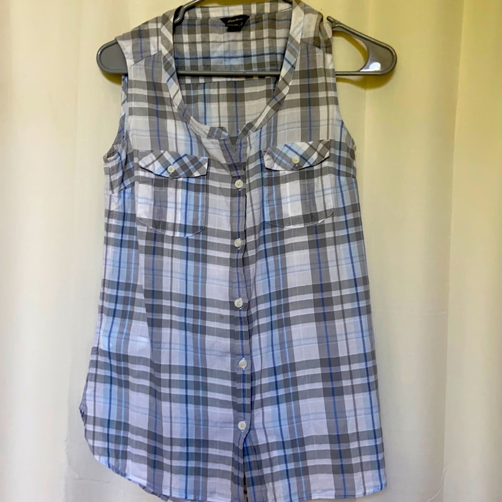 Eddie Bauer Women’s sleeveless shirt